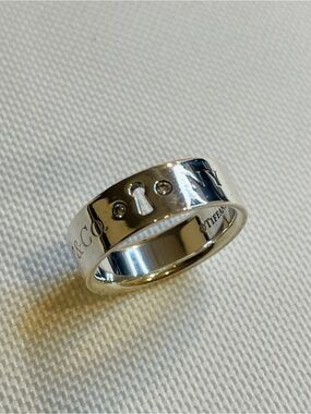 Tiffany & Co. NY  925 Sterling Silver 2 Diamond Keyhole Lock Band Ring